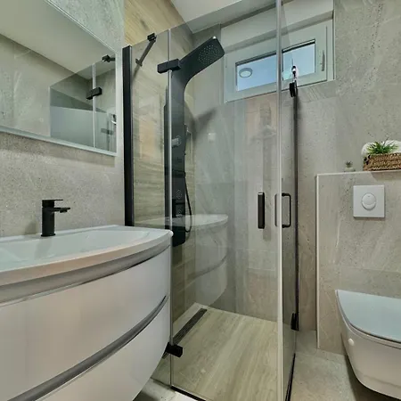 Infinity Haven With Private Pool Villa Malinska