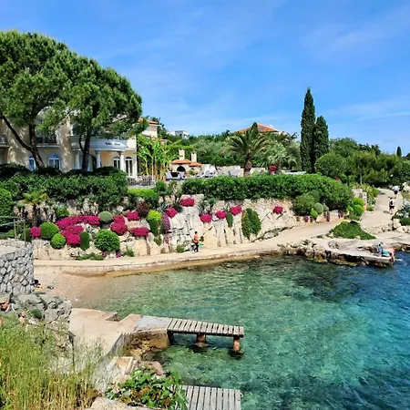 Infinity Haven With Private Pool Malinska