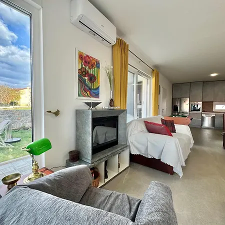 Infinity Haven With Private Pool Malinska