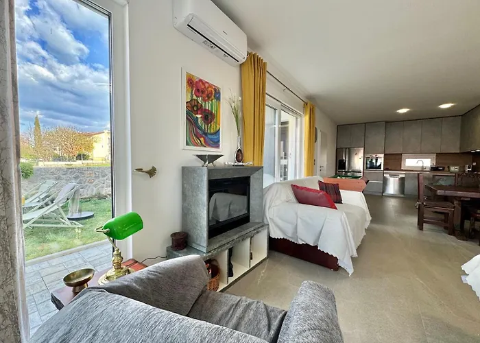 Infinity Haven With Private Pool Malinska