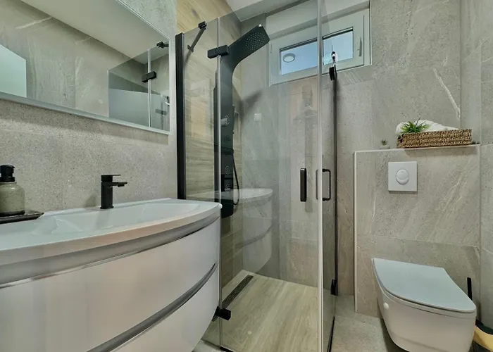 Infinity Haven With Private Pool Villa Malinska